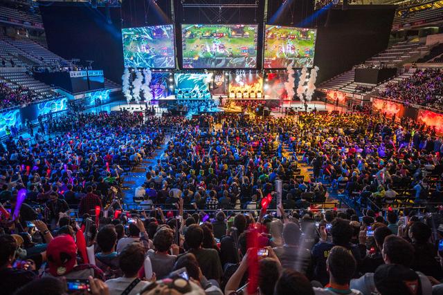 明天的首发阵容： Bilibili Gaming 对阵 EDward Gaming 。 ON 在比赛前与 Angel 进行单挑